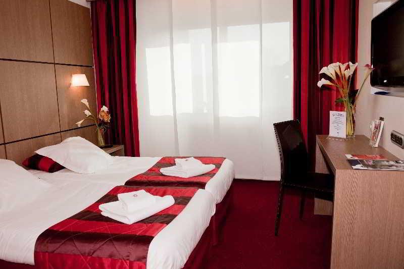 Kyriad Grenoble Centre Екстер'єр фото