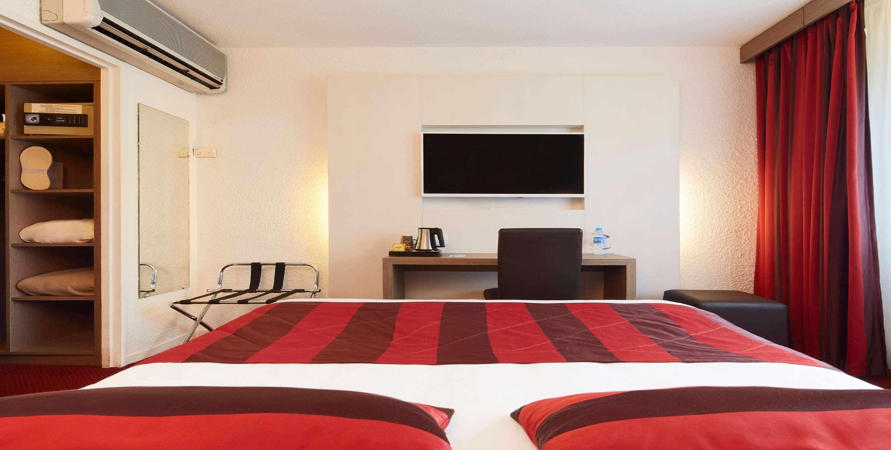 Kyriad Grenoble Centre Екстер'єр фото