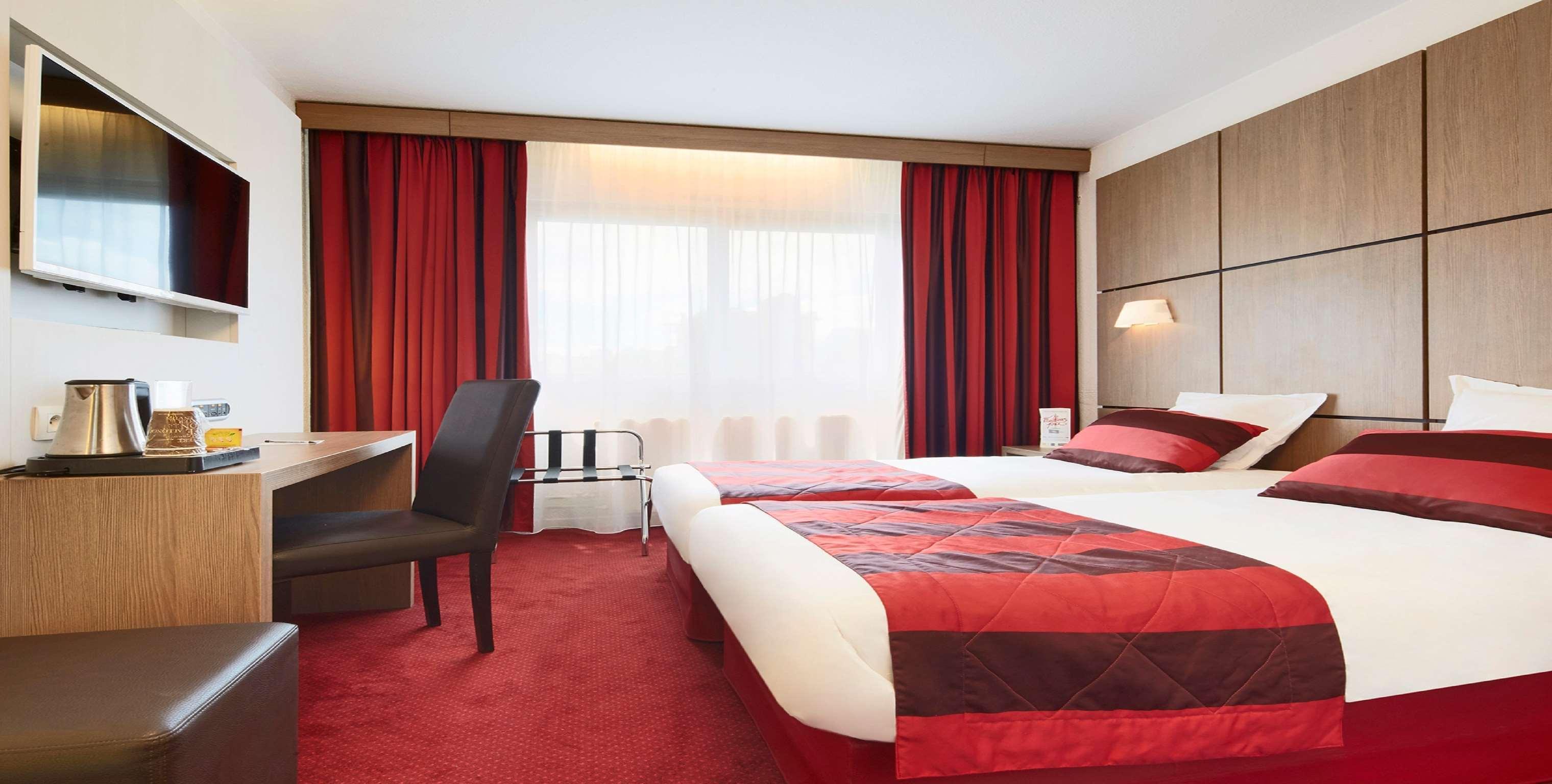 Kyriad Grenoble Centre Екстер'єр фото
