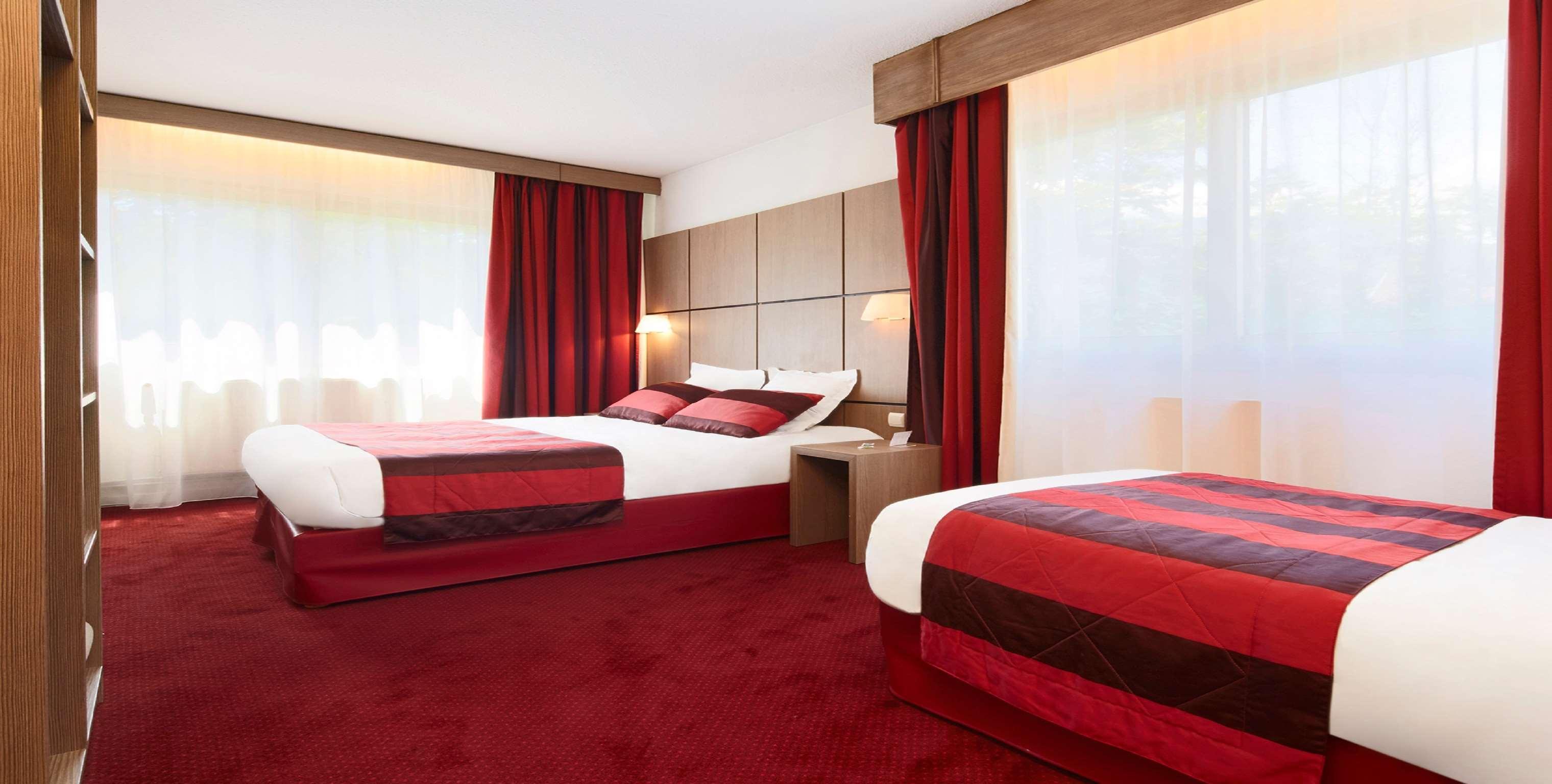 Kyriad Grenoble Centre Екстер'єр фото