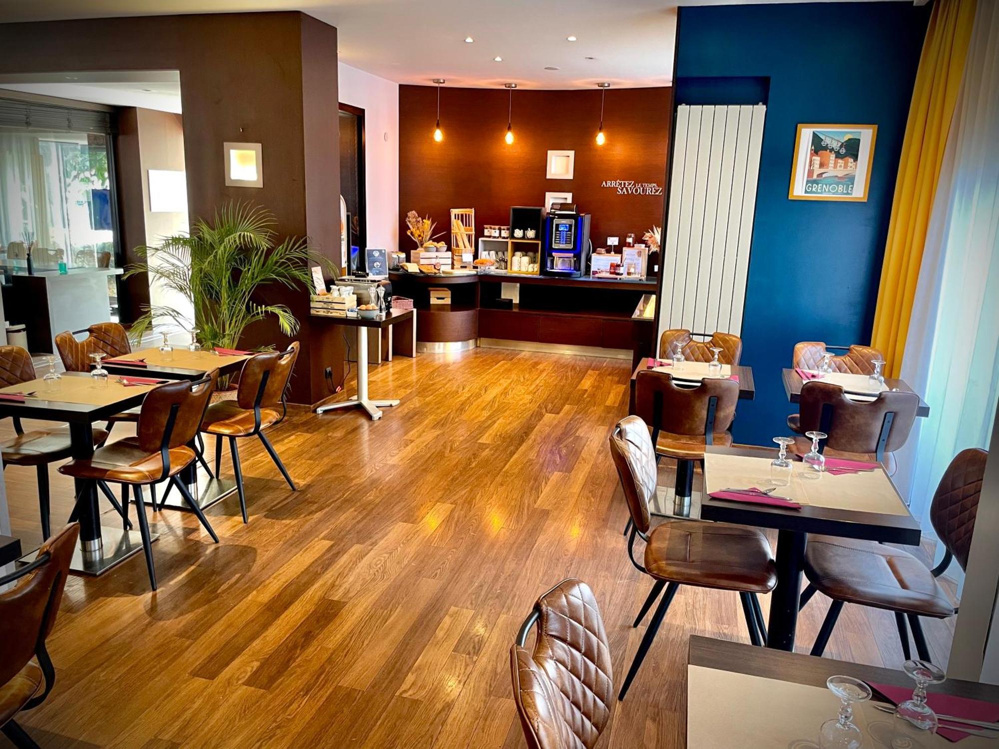 Kyriad Grenoble Centre Екстер'єр фото